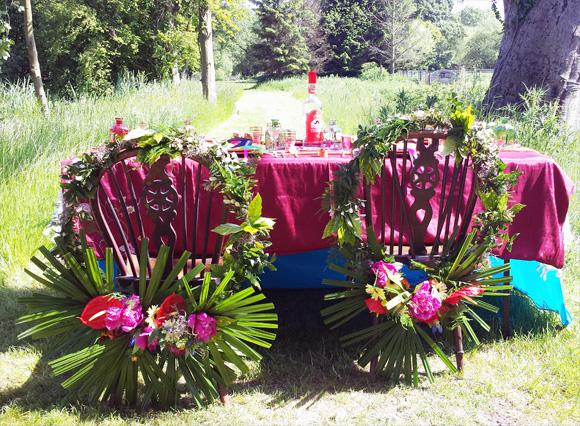 Mexicana Photoshoot Behind the Scenes - Prepping the table-scape with Flower30 garlands